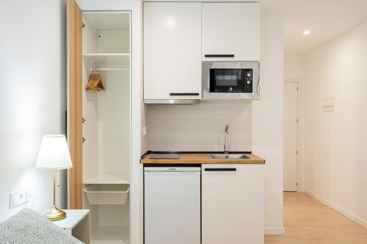 Room Plaza Espana Мадрид Экстерьер фото